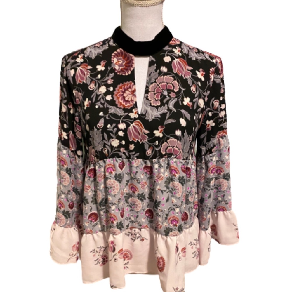 LOFT size XS floral blouse collar button neck